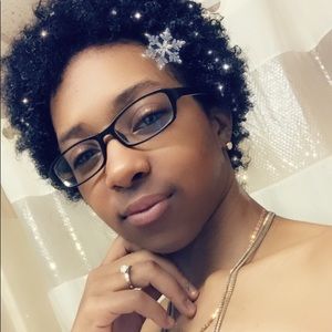 Meet your Posher, Tynasia